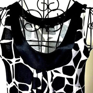 Express Giraffe Print Pullover XS Pockets